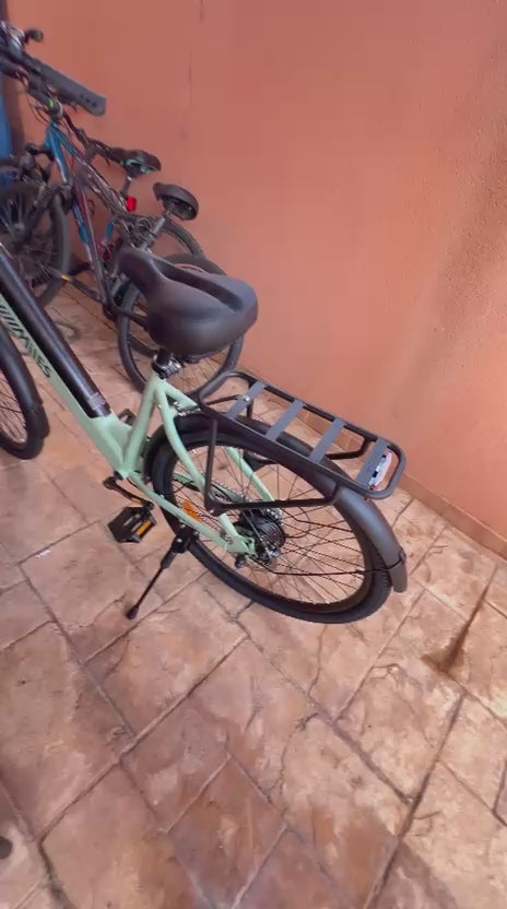 Bicicleta Eléctrica para Commuting – 120km, 250W, 7 Velocidades